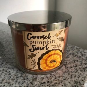 NEW Caramel Pumpkin 🎃 Swirl Candle